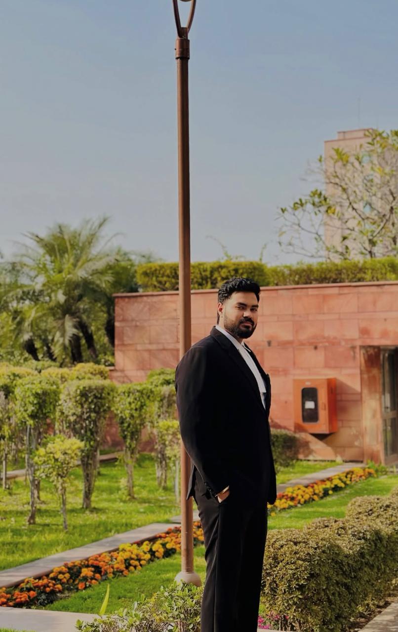 Adv Piyush tanwar